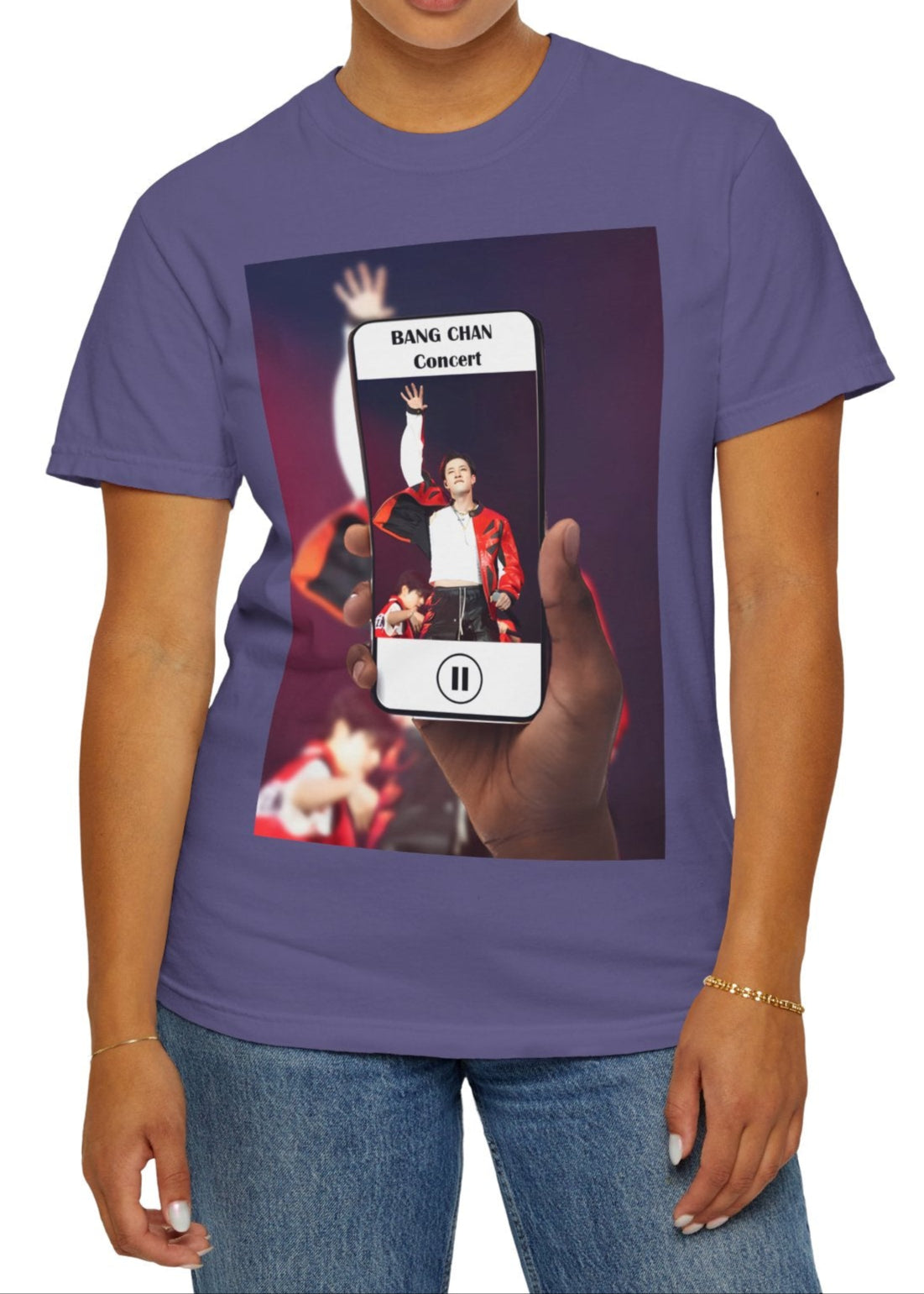 Bang Chan Stray Kids Unisex T-Shirt in grape – Live in Motion. A dynamic concert-inspired design featuring Bang Chan mid-performance, framed within a phone screen with a video player effect. The blurred background and stage lighting enhance the immersive, live-performance feel. ModeK Vetements.