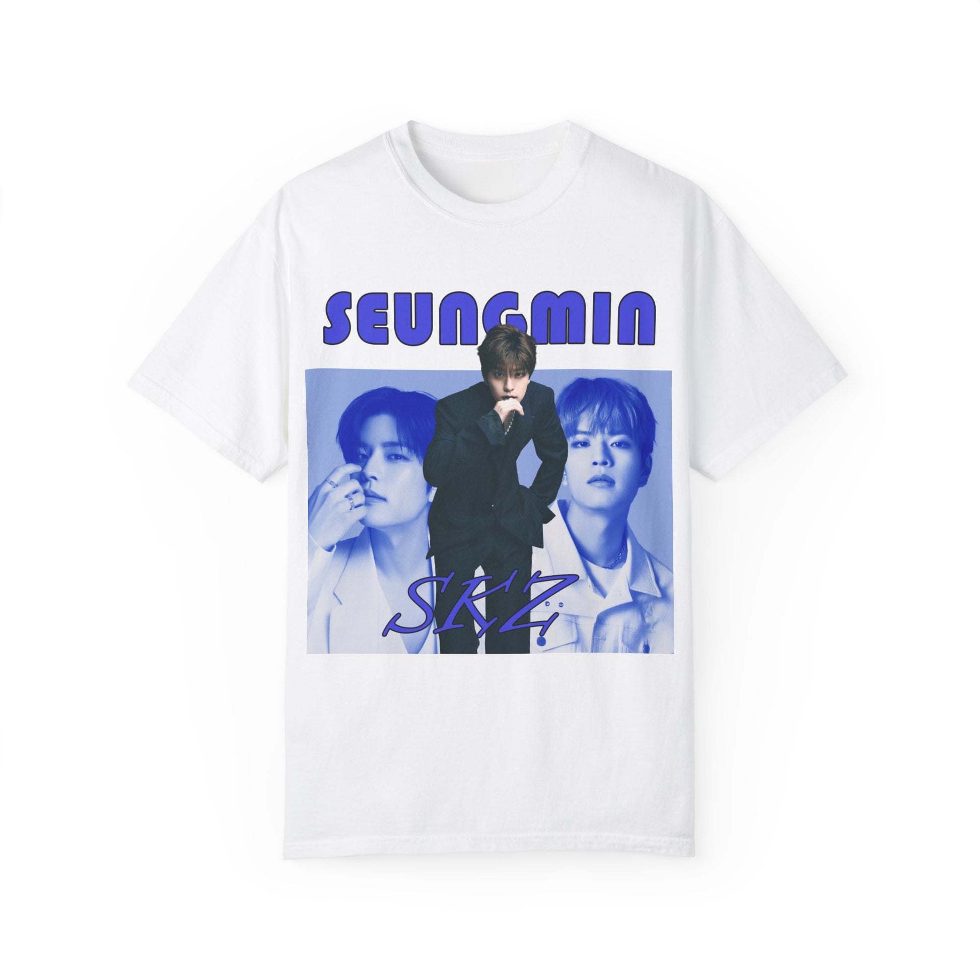 Flat Seungmin Stray Kids unisex T-shirt in white, with a retro-style collage in cool blue tones. Features three portraits and bold vintage-inspired text. ModeK Vetements.